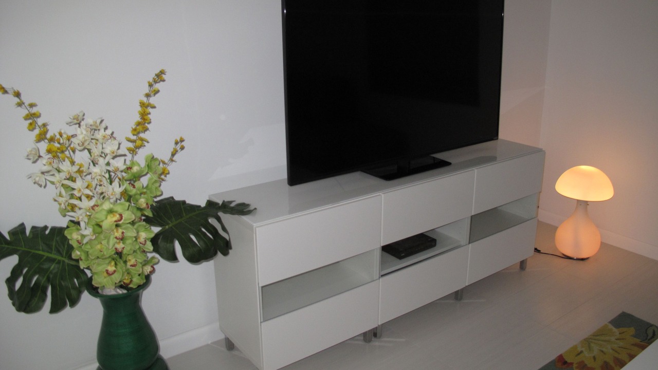 Photo of Bedroom in Downtown Hollywood