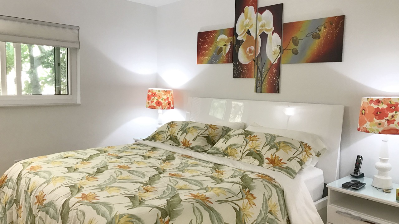 Photo of Bedroom in Downtown Hollywood