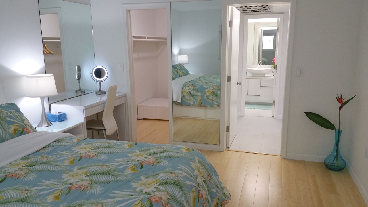 Photo of Bedroom in Downtown Hollywood