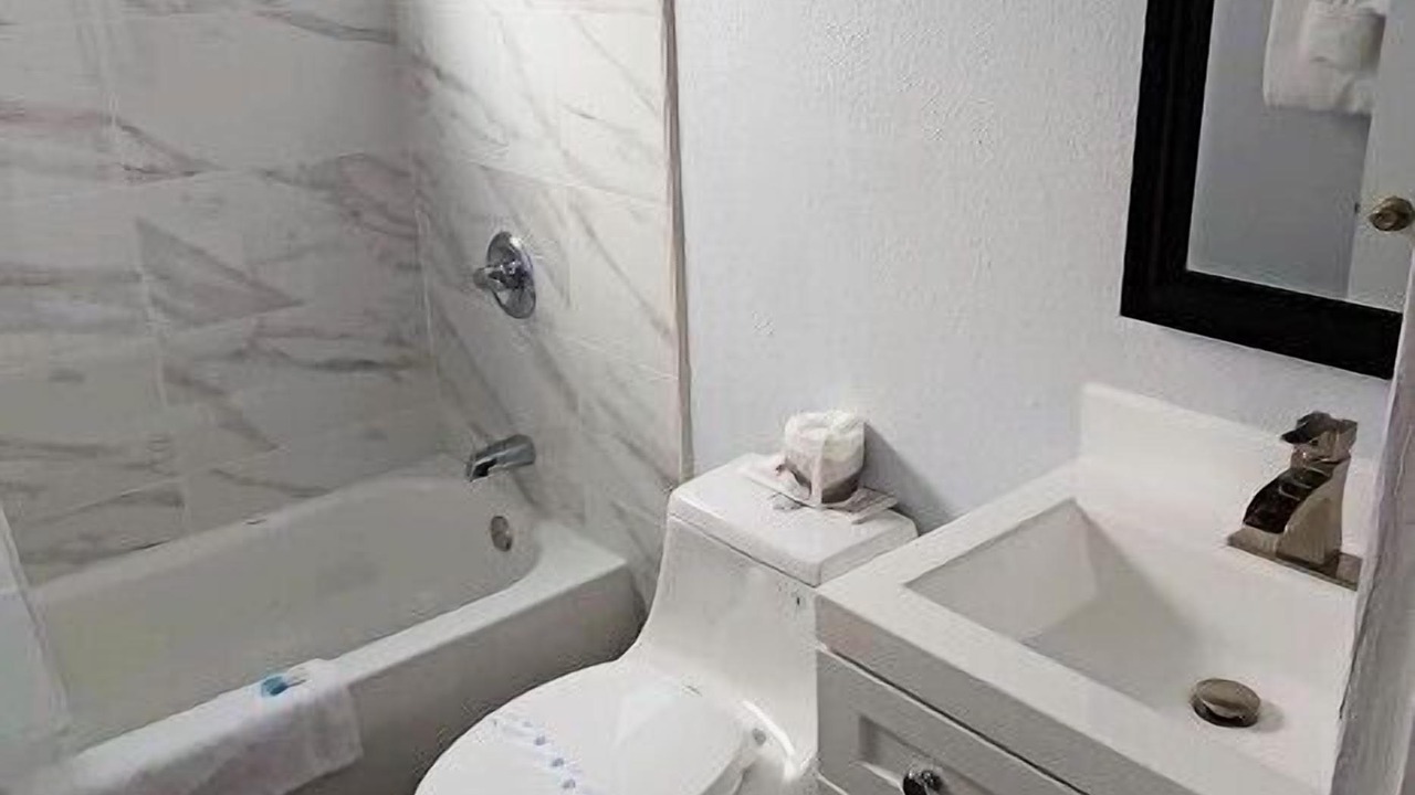 Photo of Bathroom in Rockaway Beach