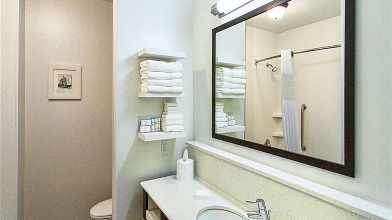 Photo of Bathroom in Hibbing