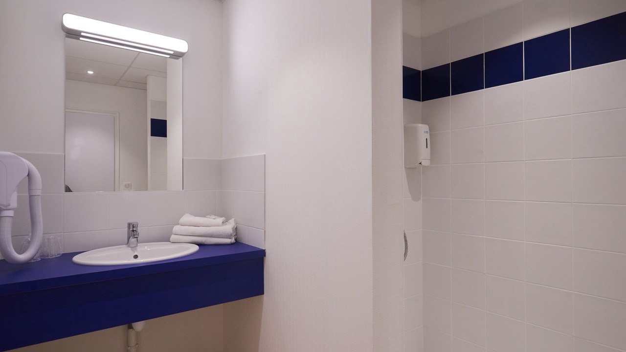 Photo of Bathroom in Decre-Cathedrale