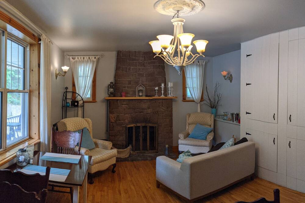 Photo of Livingroom in Sainte-Adele