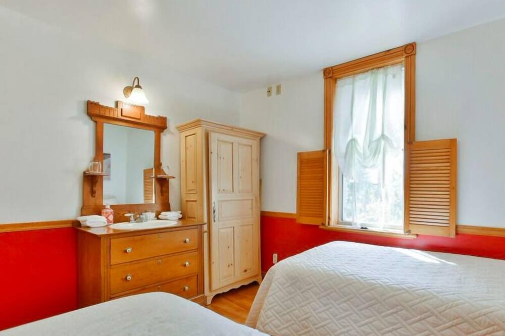 Photo of Bedroom in Sainte-Adele