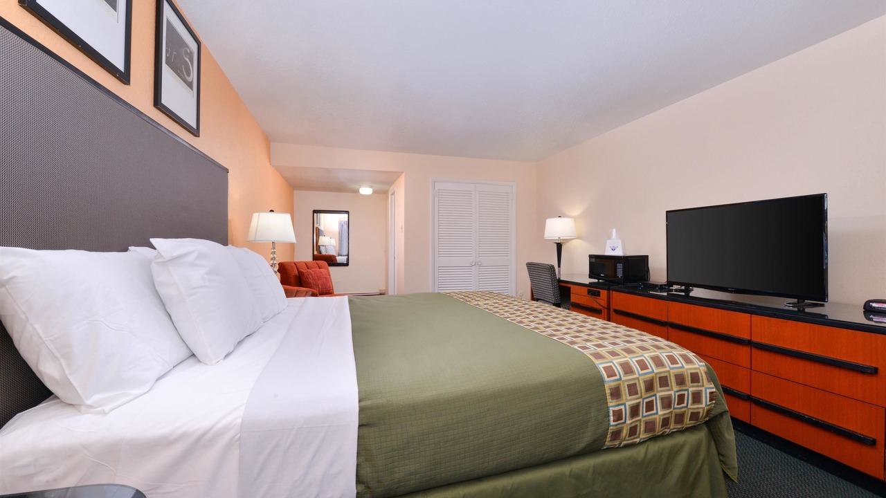 Photo of Others in Moylan