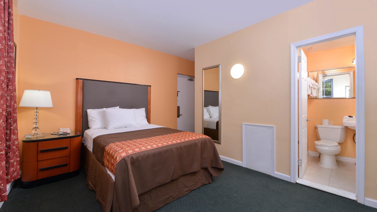 Photo of Others in Moylan