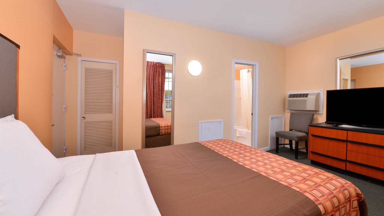 Photo of Others in Moylan