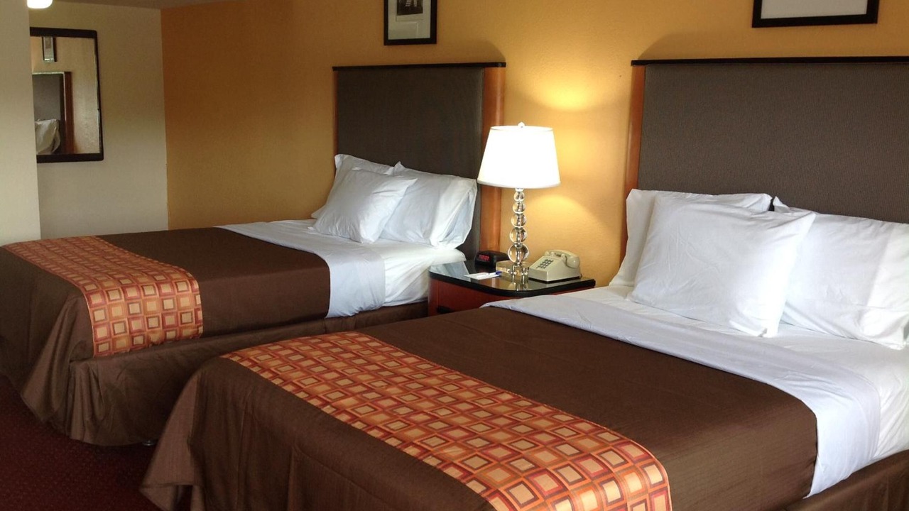 Photo of Others in Moylan