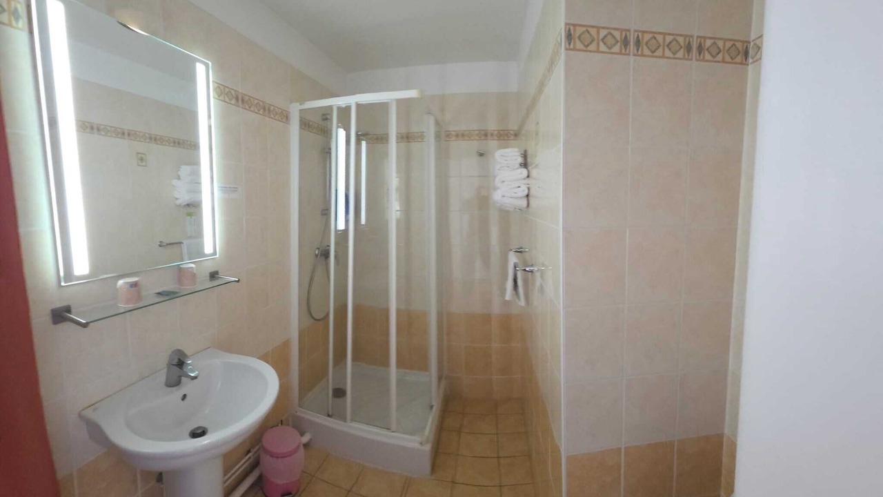 Photo of Bathroom in Cuiseaux