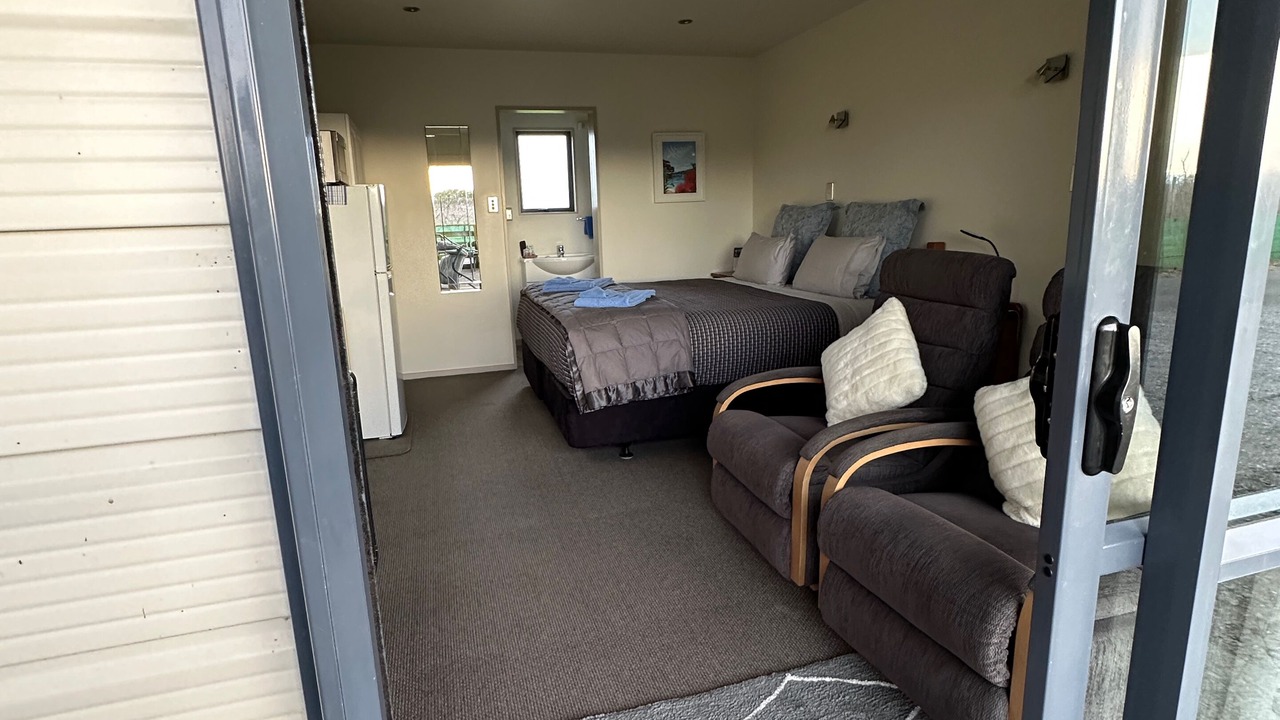 Photo of Others in Longlands