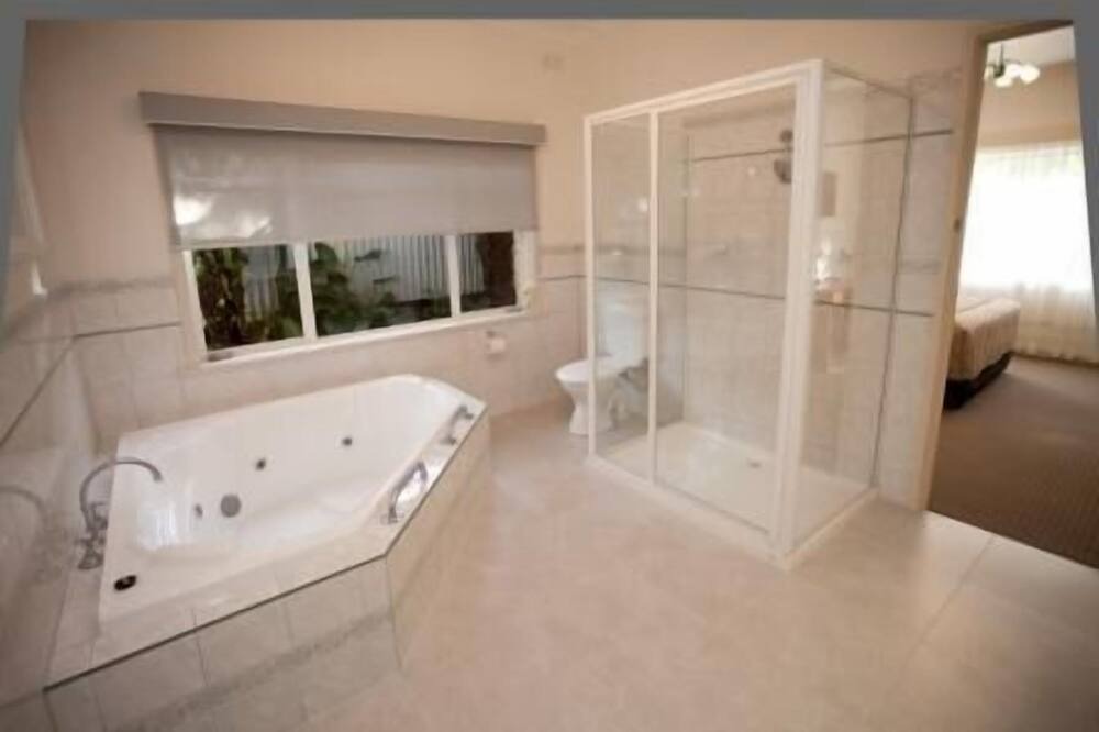 Photo of Bathroom in Traralgon