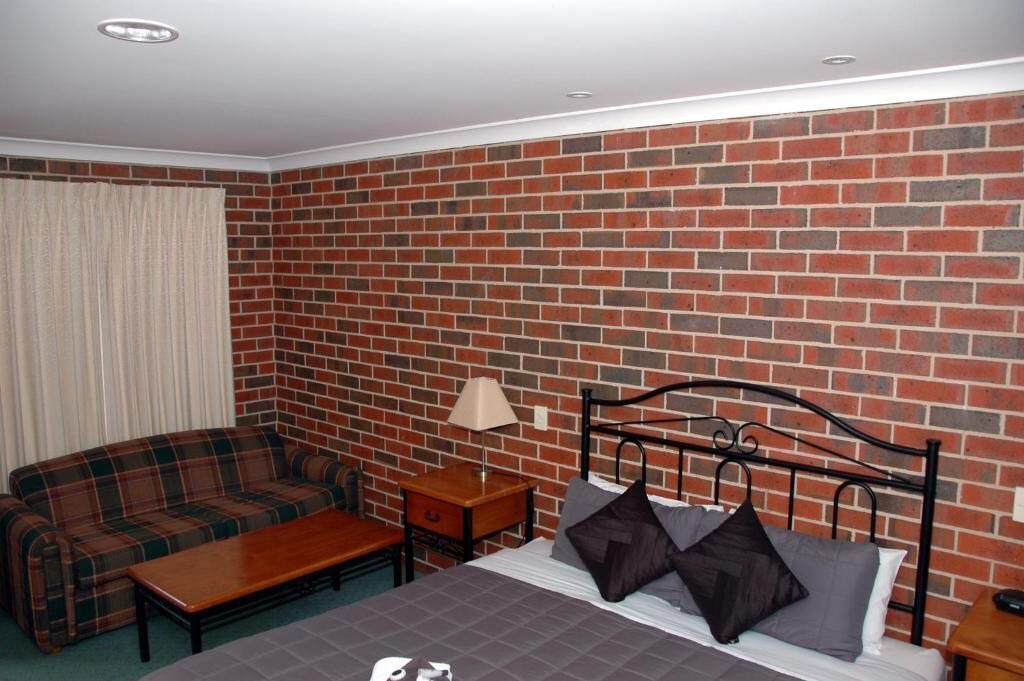 Photo of Others in Rutherglen