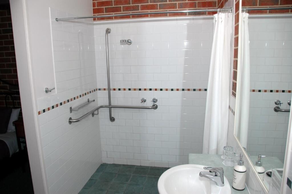 Photo of Others in Rutherglen