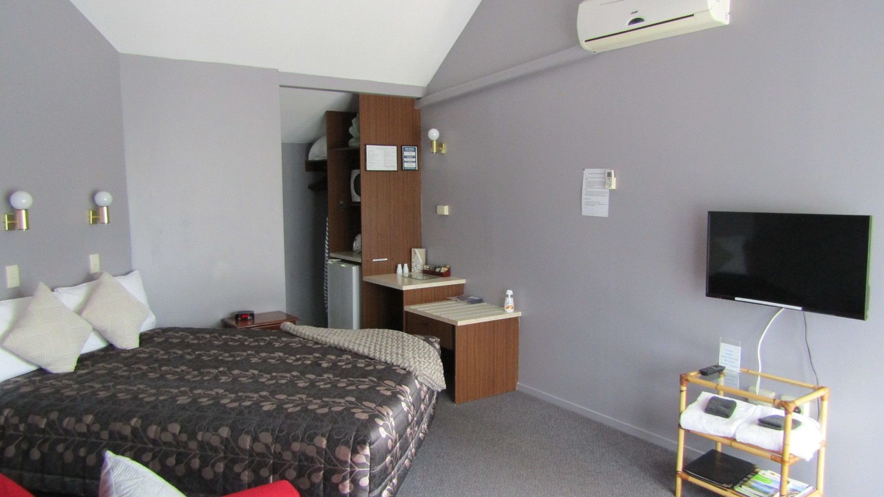 Photo of Others in Tahoraiti