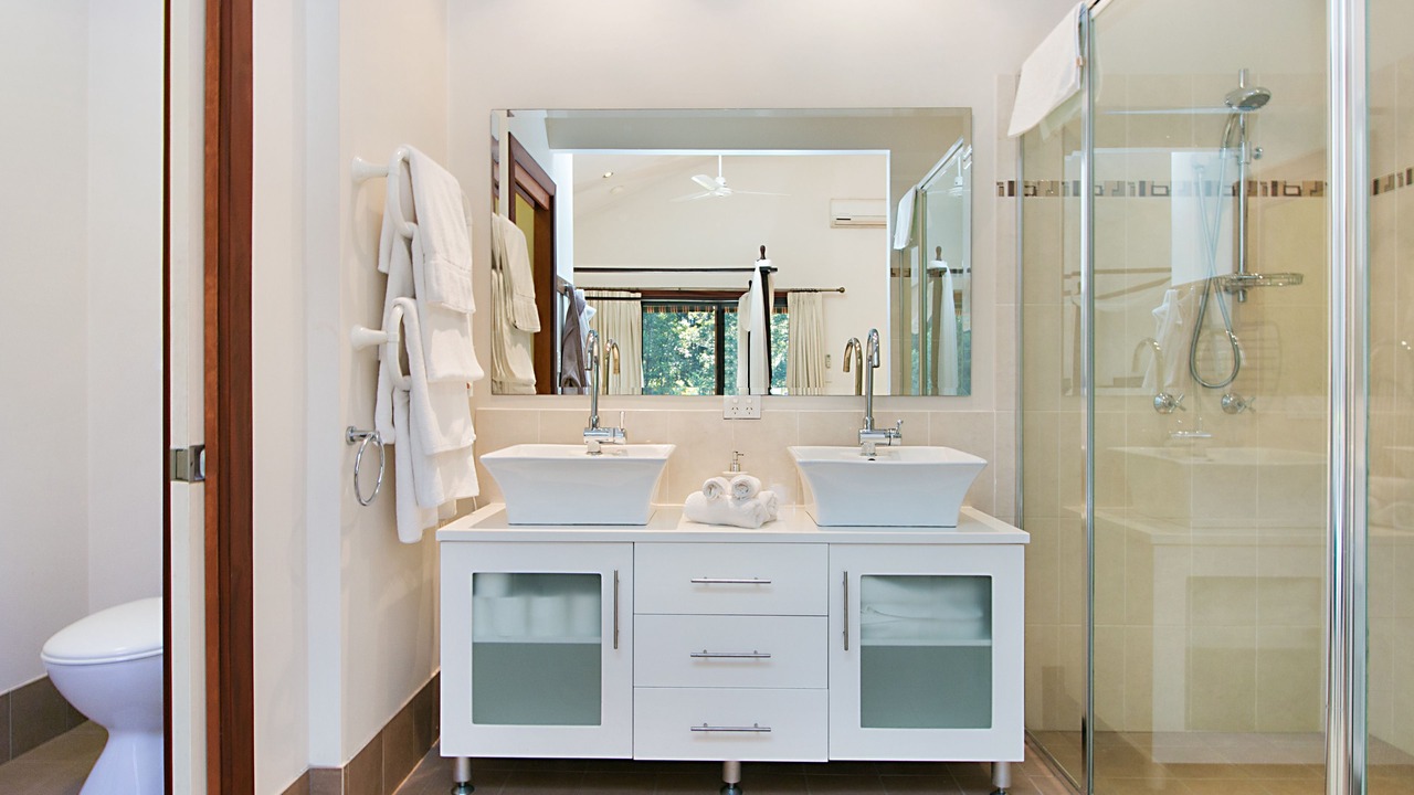 Photo of Bathroom in Limpinwood