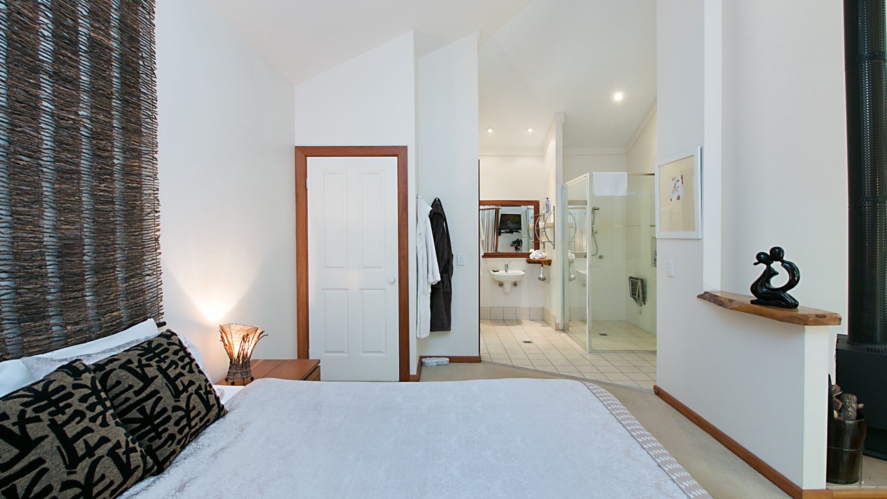 Photo of Bedroom in Limpinwood