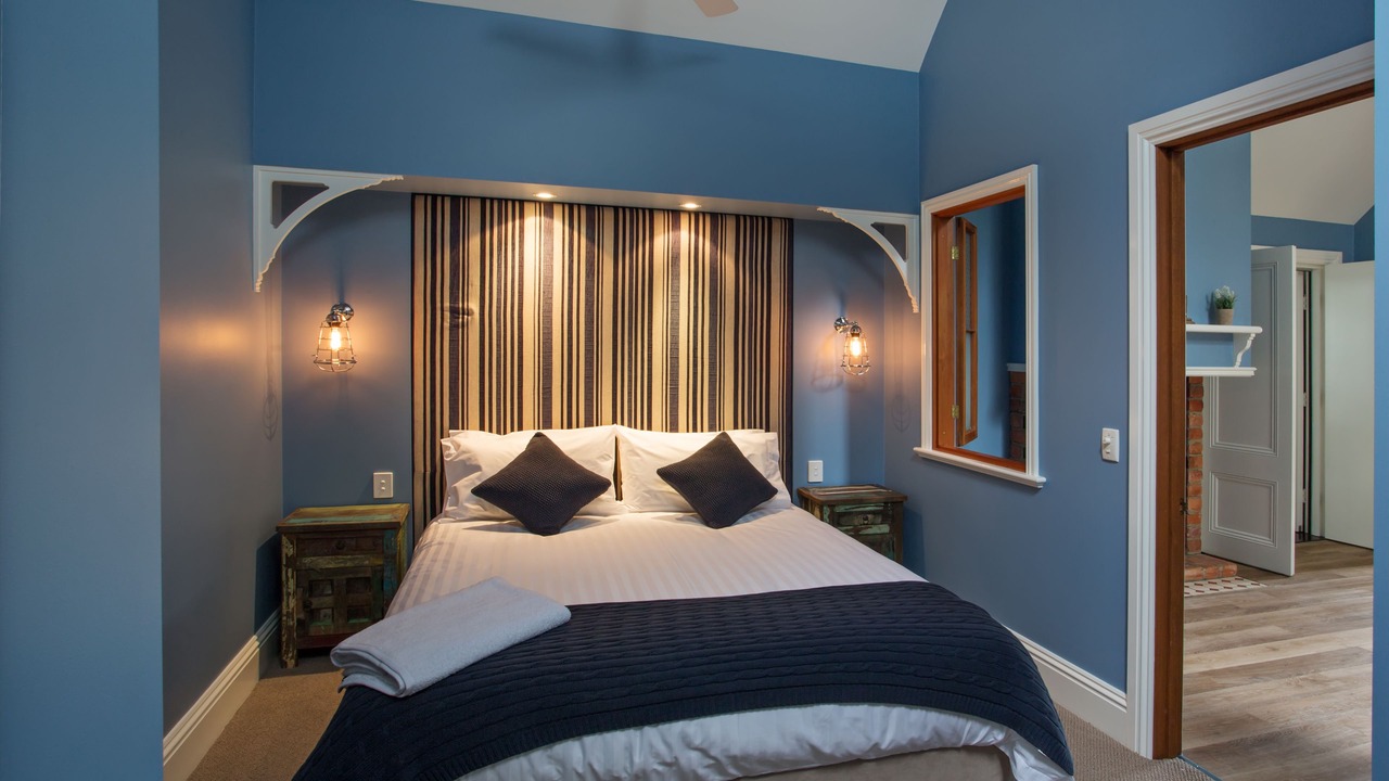 Photo of Others in Rhyll