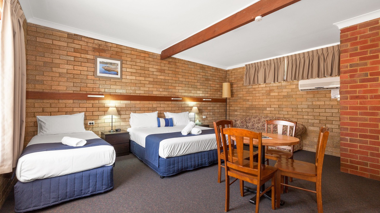 Photo of Others in Gulgong