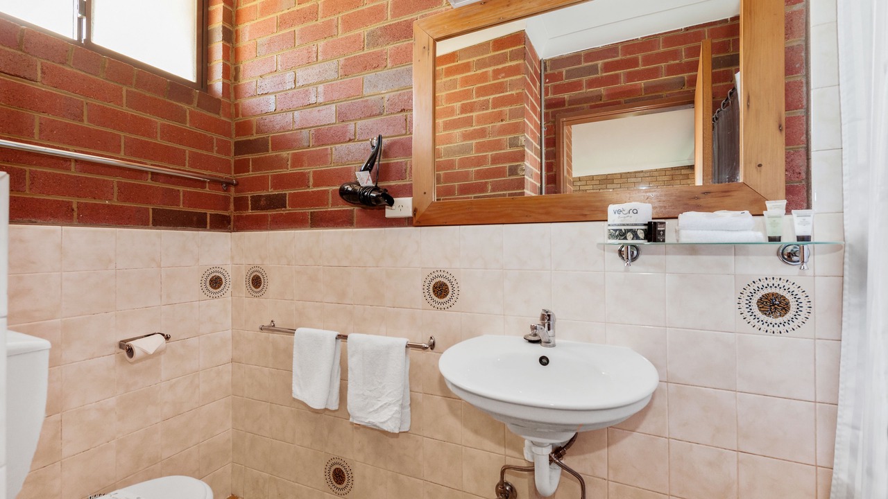 Photo of Bathroom in Gulgong