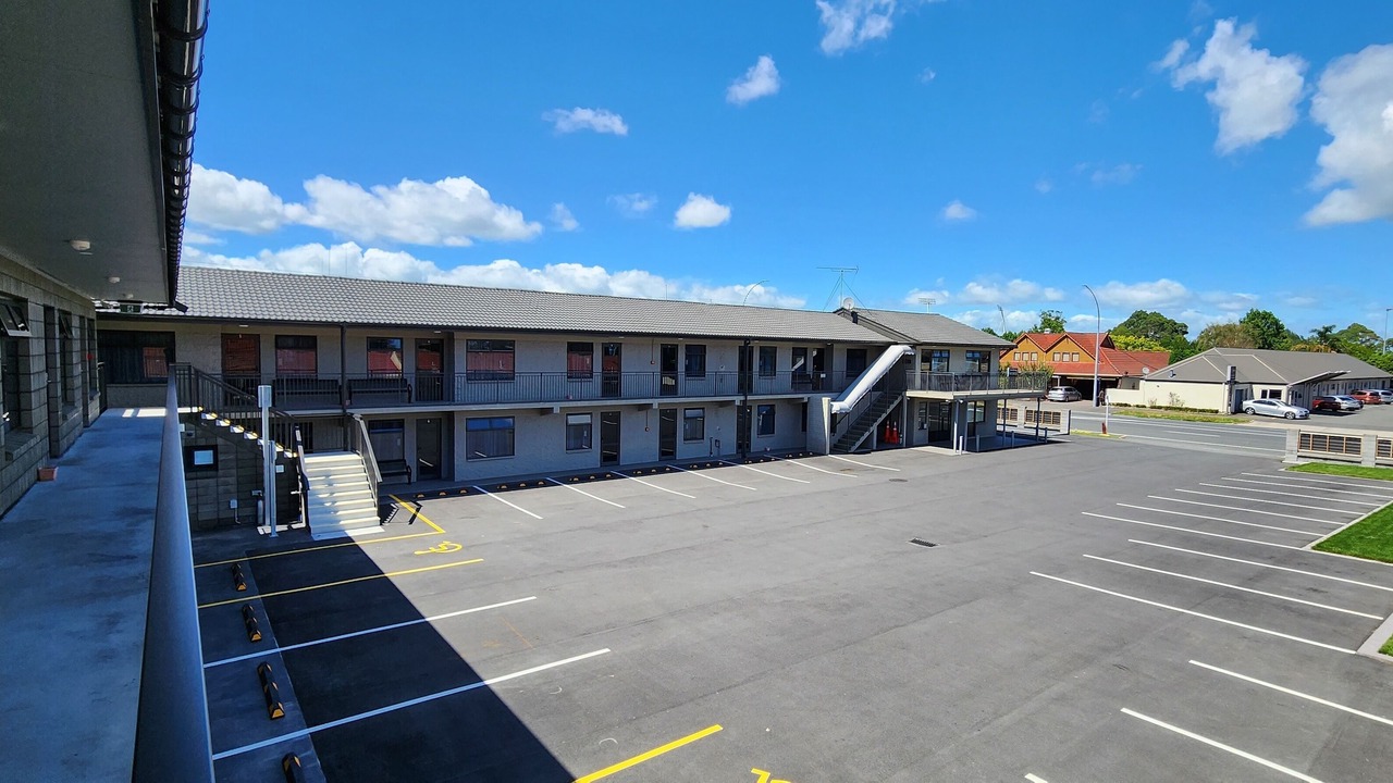 Photo of Outdoor in Hamilton North