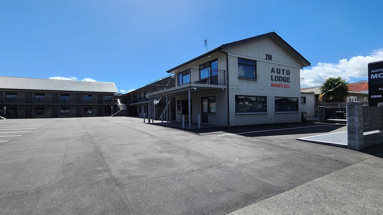 Photo of Outdoor in Hamilton North