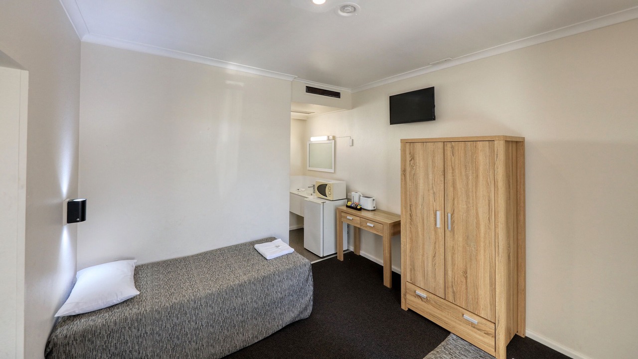 Photo of Bedroom in Parkes
