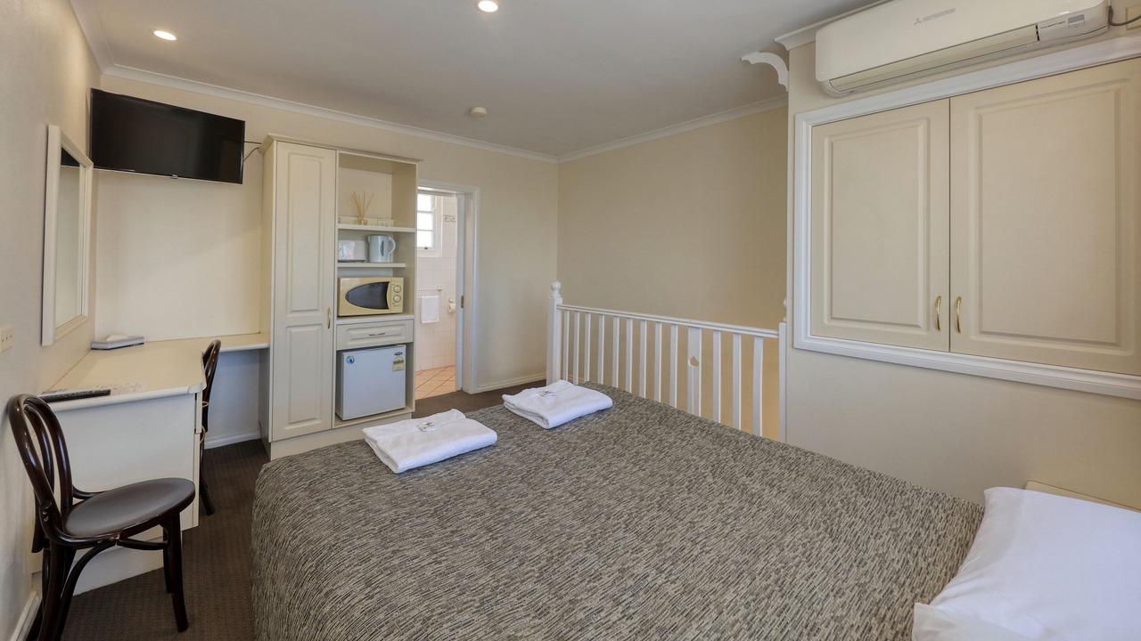 Photo of Bedroom in Parkes