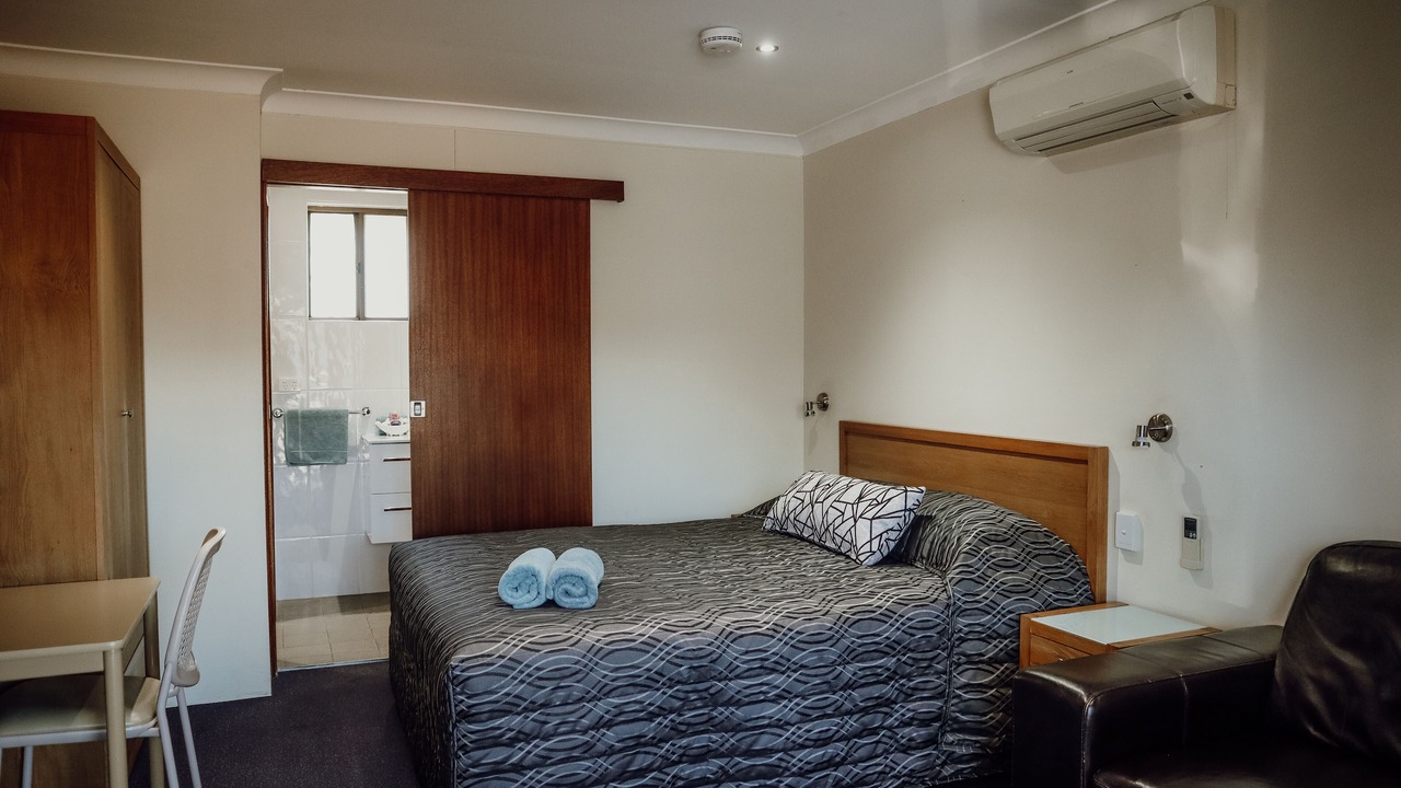 Photo of Others in Denman