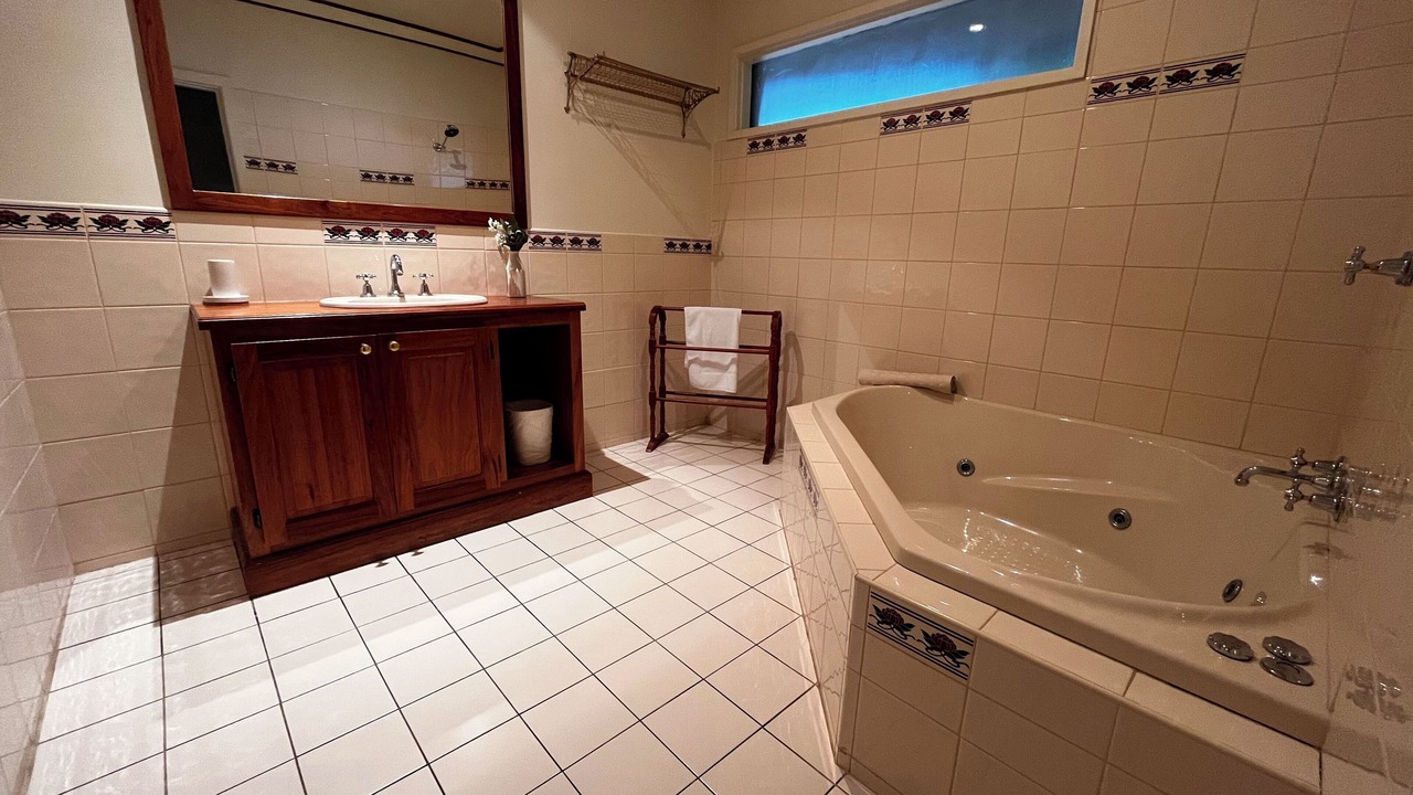 Photo of Bathroom in Strath Creek