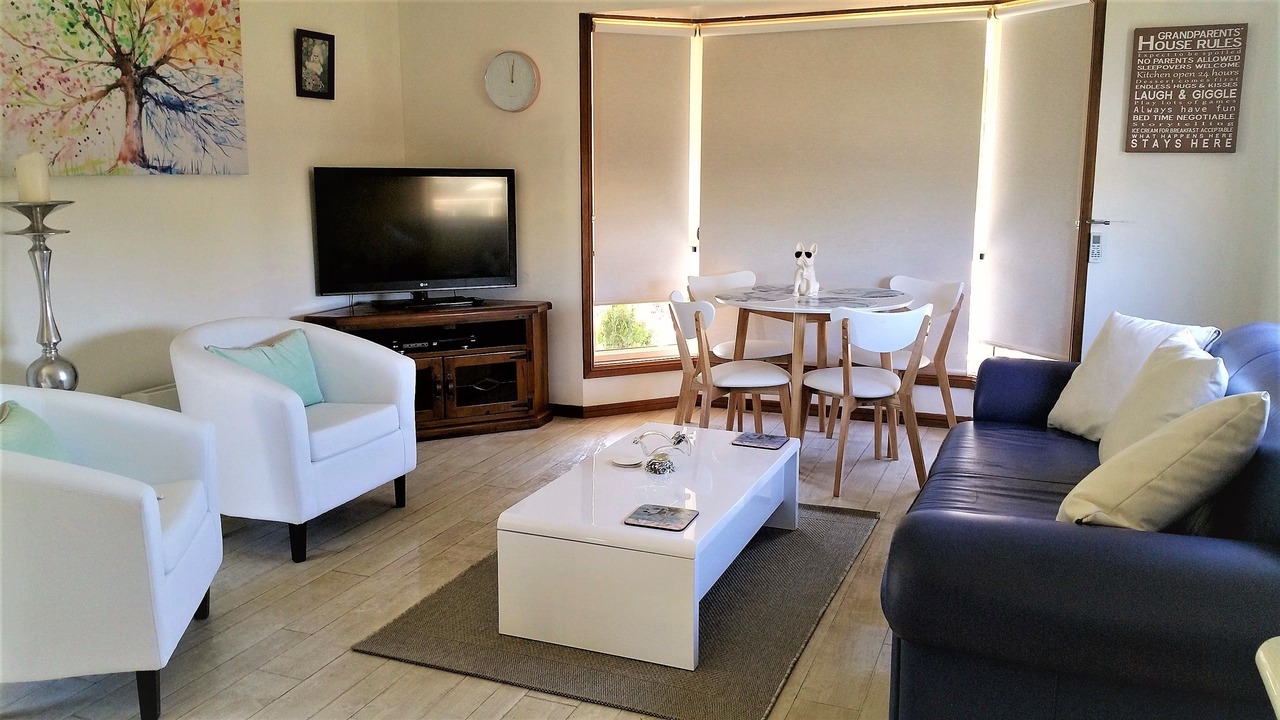 Photo of Others in Rutherglen