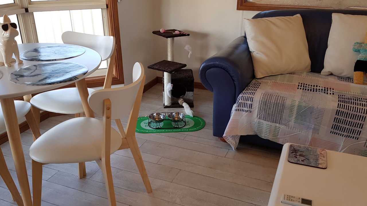 Photo of Others in Rutherglen