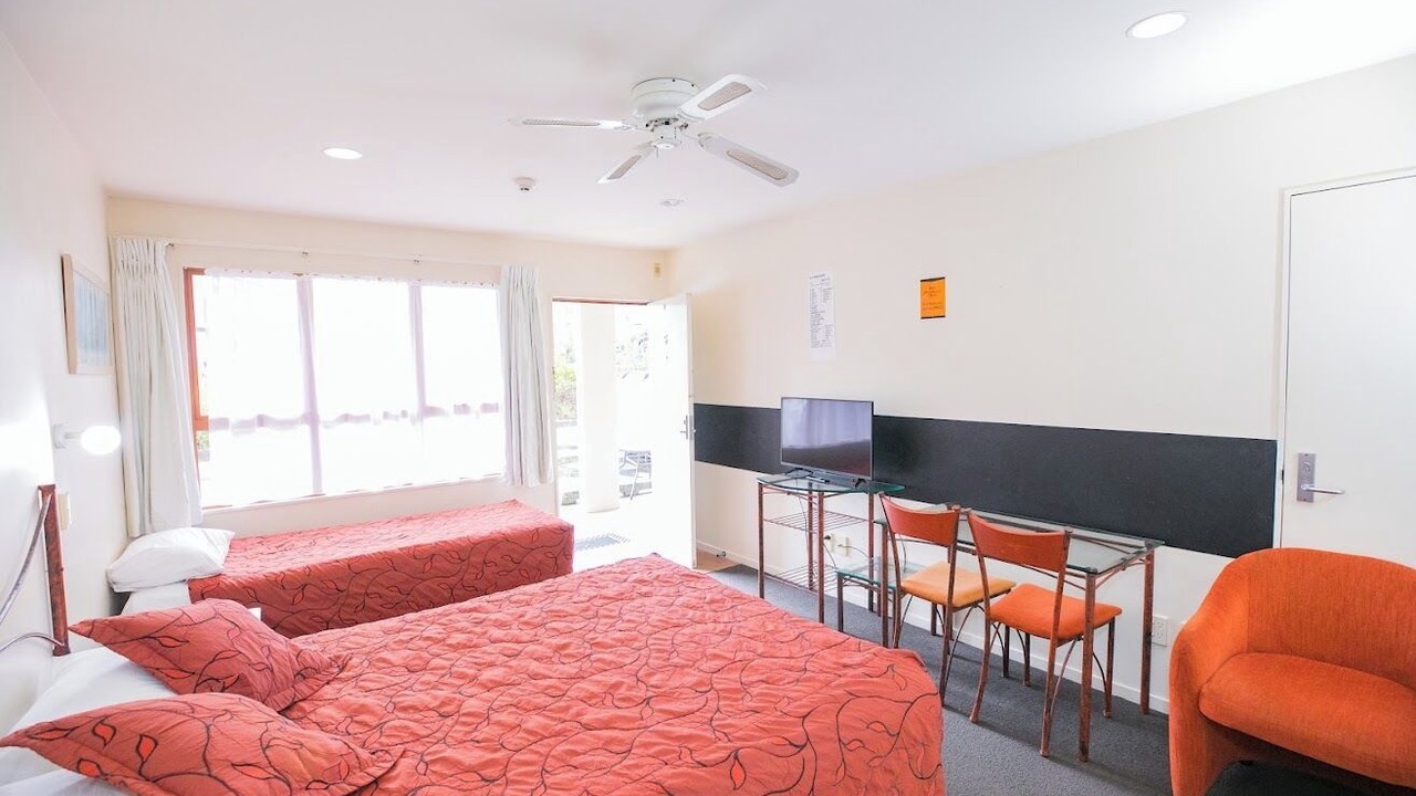 Photo of Others in Albany