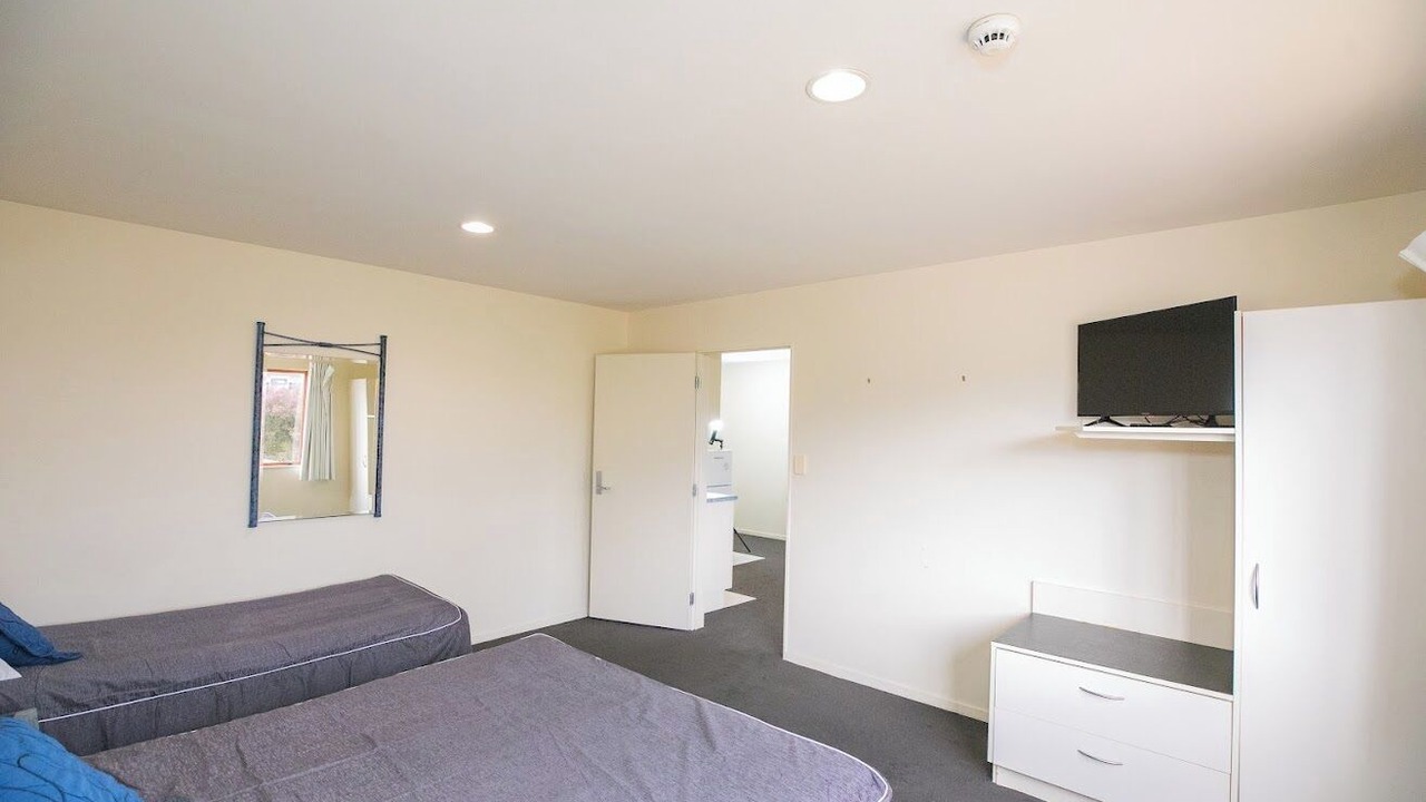 Photo of Others in Albany