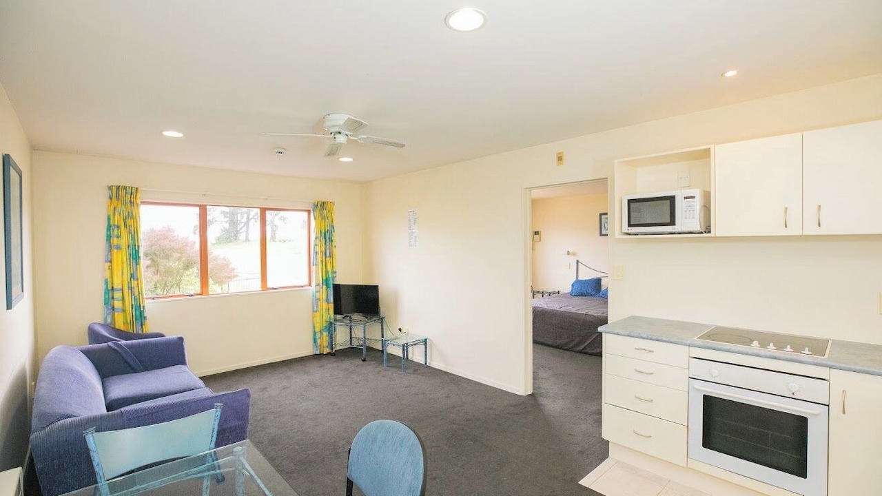 Photo of Others in Albany