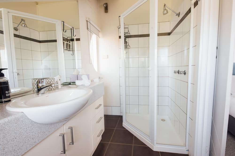 Photo of Bathroom in Port Campbell