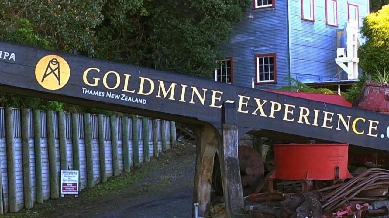 Photo of Others in Thames