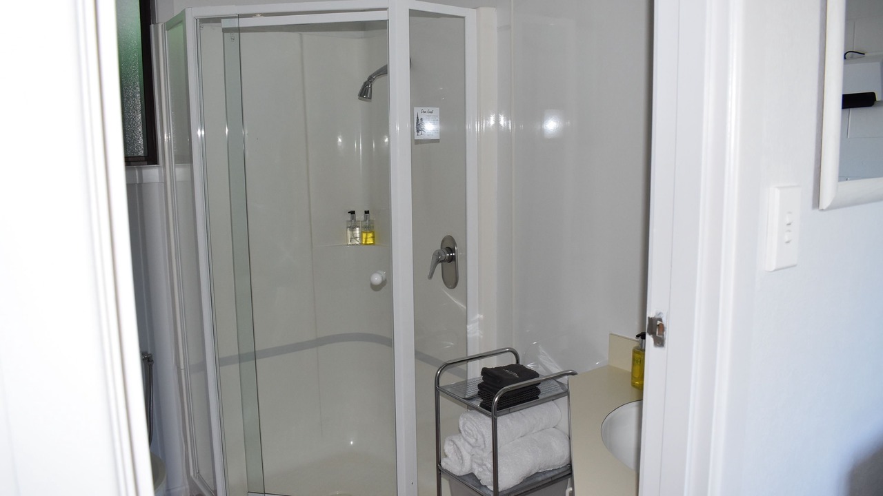 Photo of Others in Thames