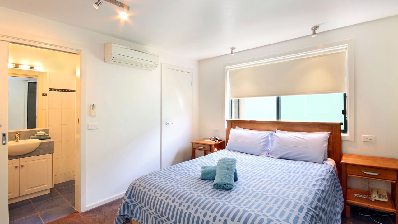 Photo of Others in Lorne