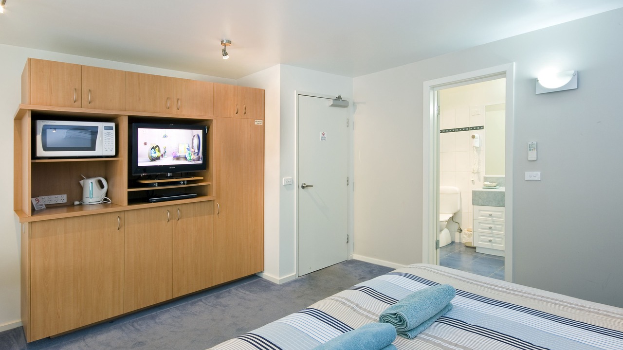 Photo of Others in Lorne