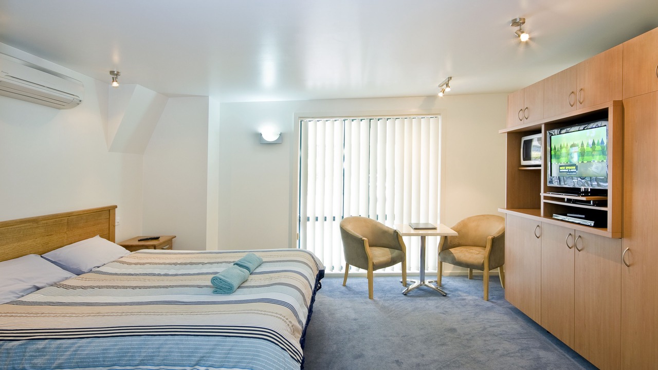 Photo of Others in Lorne