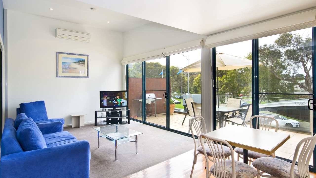 Photo of Others in Lorne