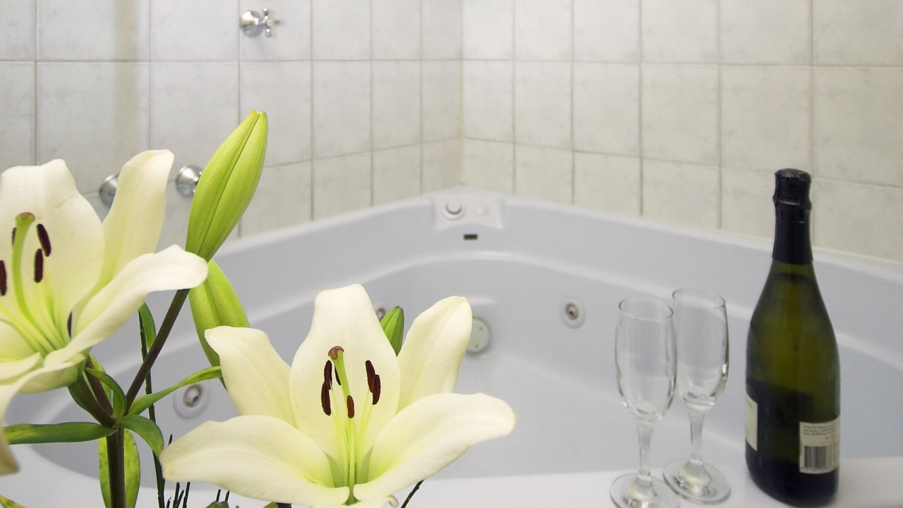 Photo of Bathroom in Strathalbyn