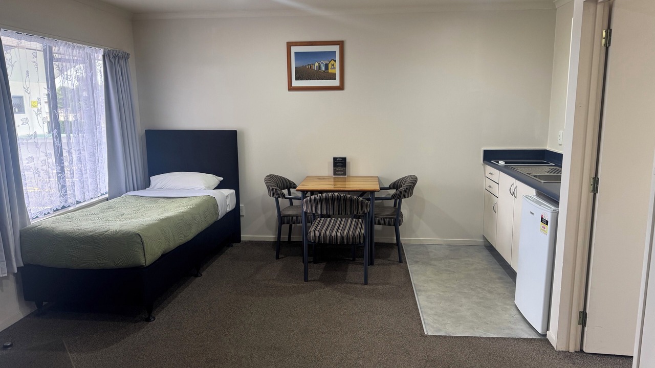 Photo of Others in Levin