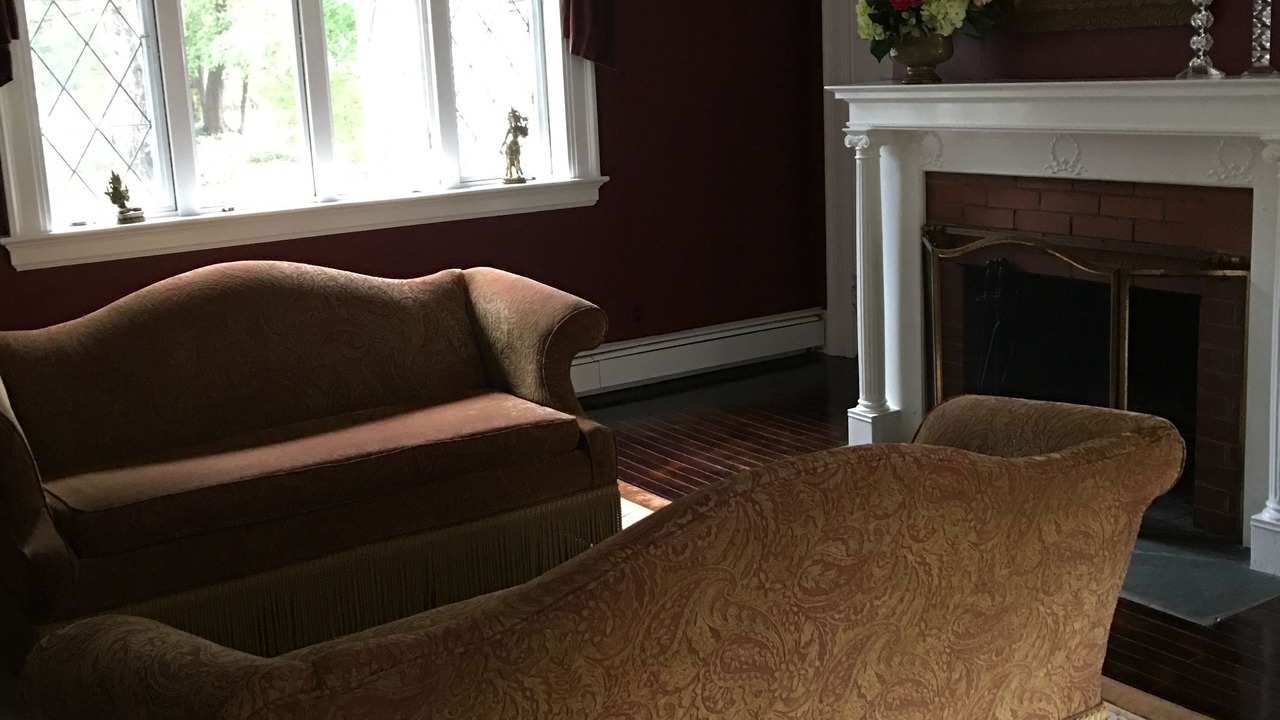 Photo of Livingroom in Baldwinsville