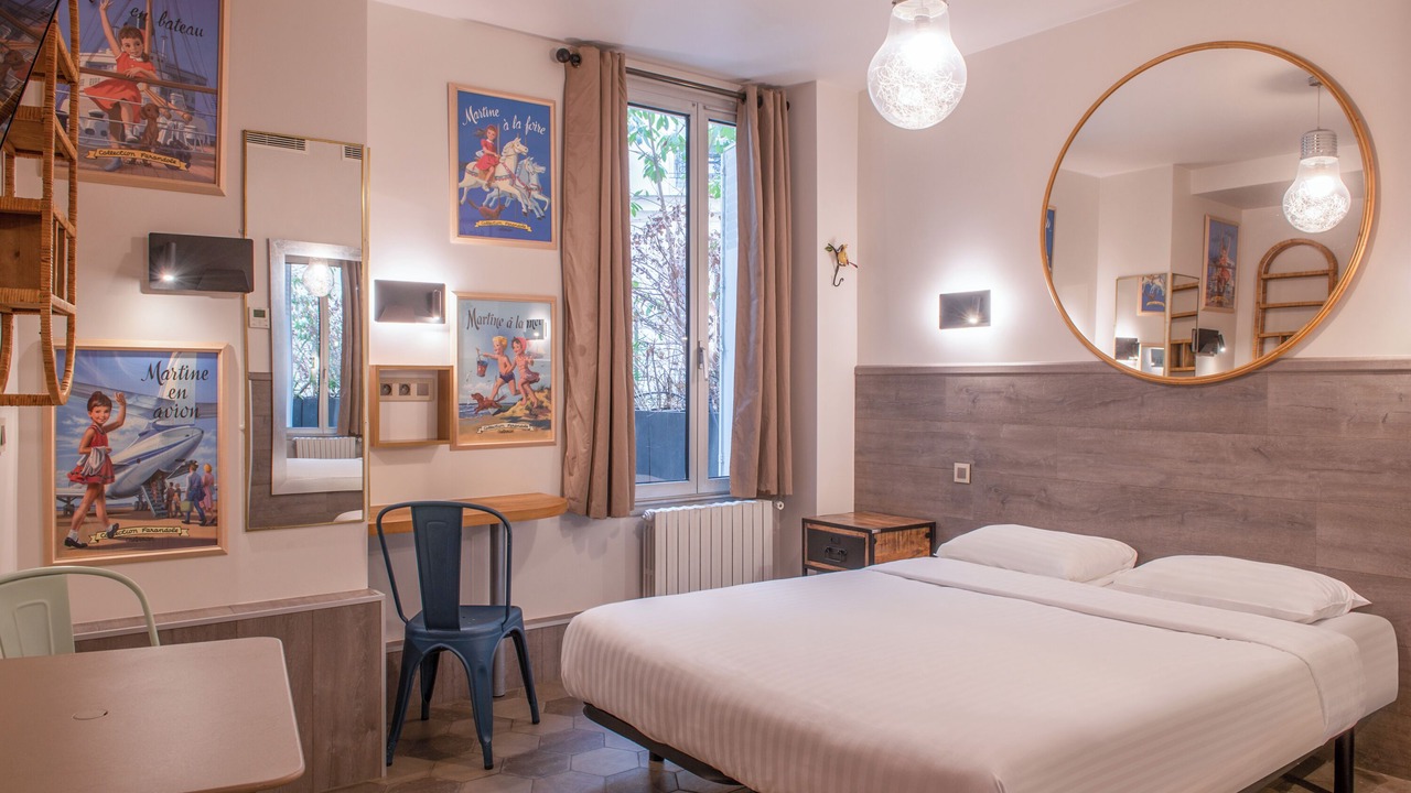 Photo of Bedroom in Arts-et-Metiers