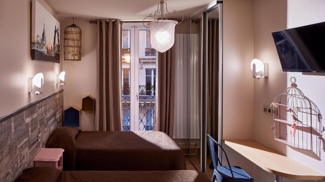 Photo of Bedroom in Arts-et-Metiers