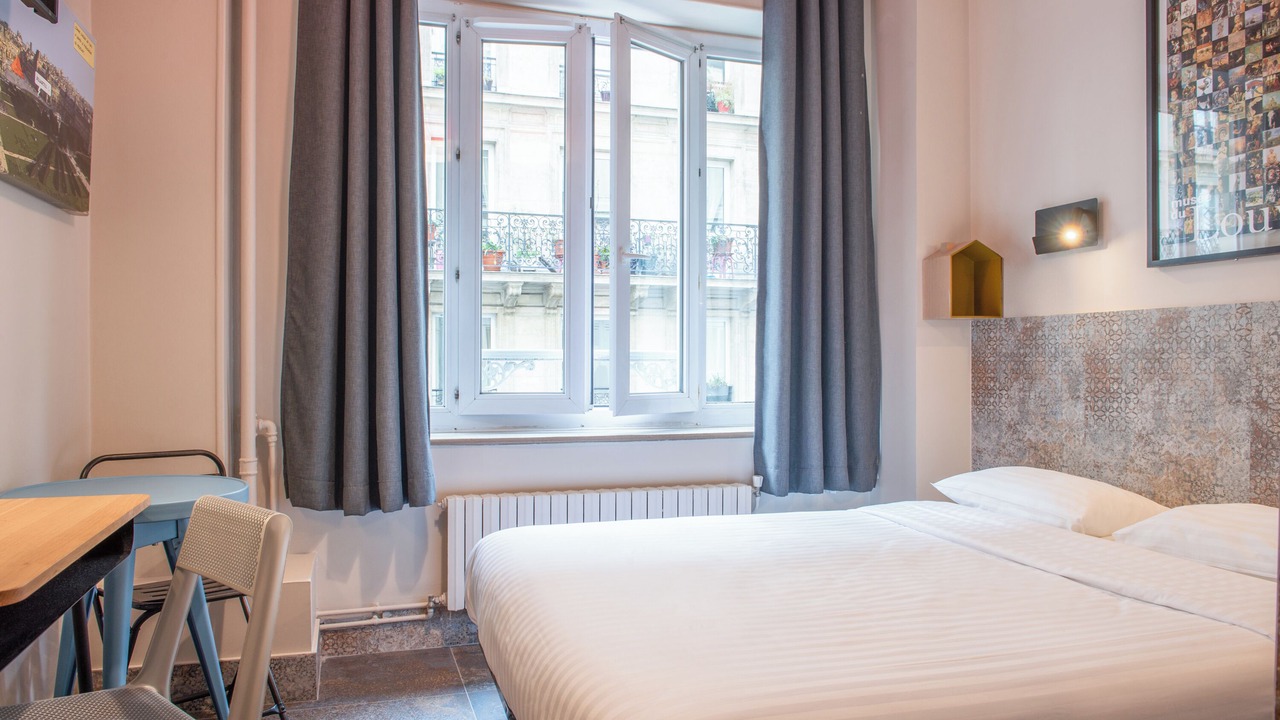 Photo of Bedroom in Arts-et-Metiers