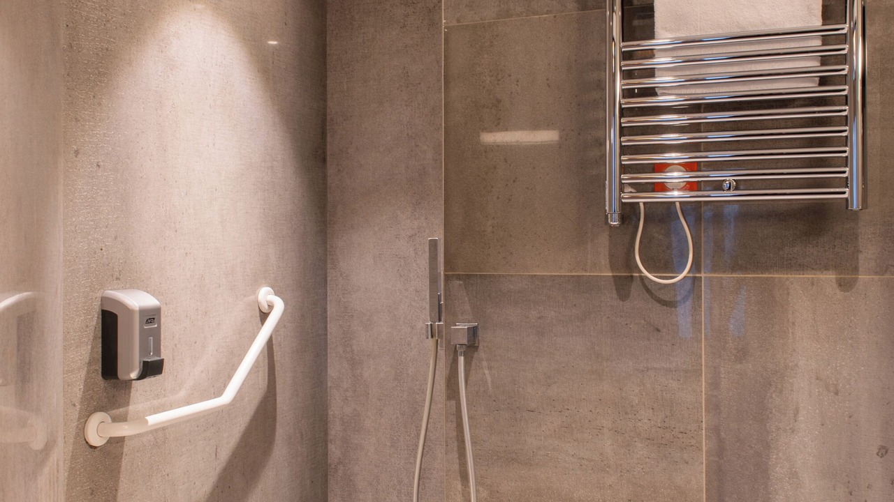 Photo of Bathroom in Arts-et-Metiers