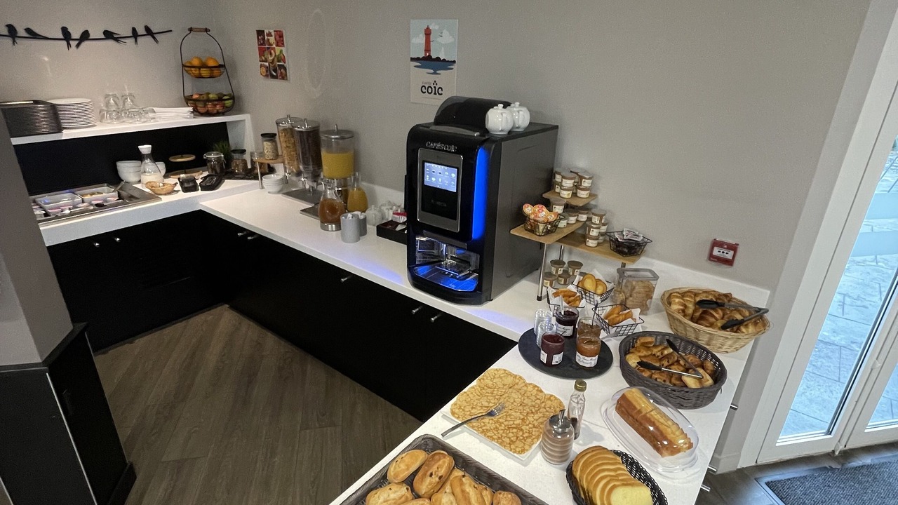 Photo of Others in Crevin