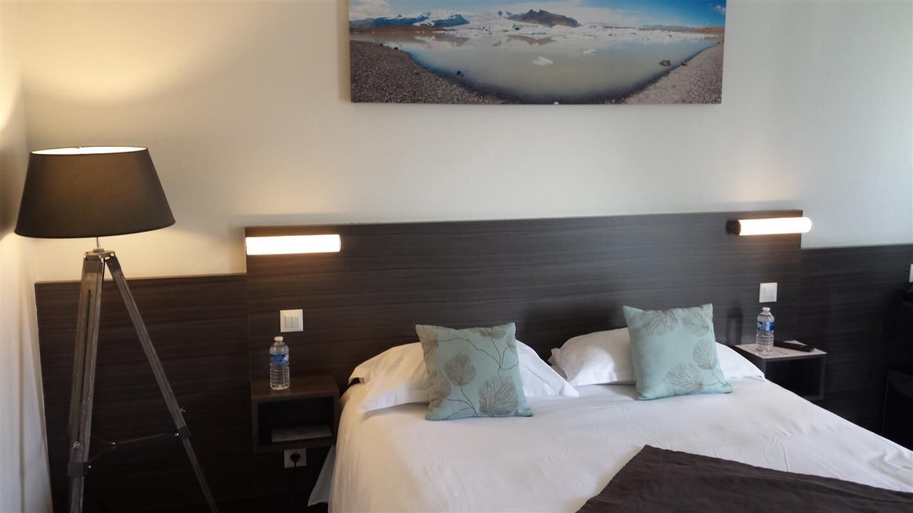 Photo of Others in Crevin